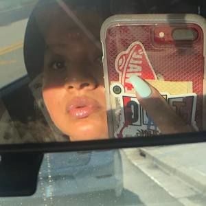 Meet your Posher, Dulce